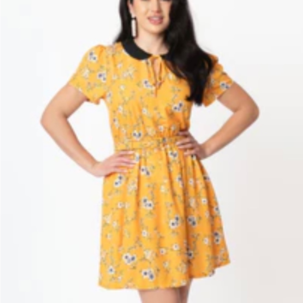 Unique Vintage Yellow & White Floral Print Isla Flare
Dress - M/6-8